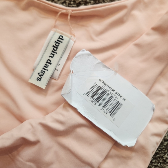 NWT Dippin’ Daisy’s Taylor Bottom Size Medium - Picture 3 of 7